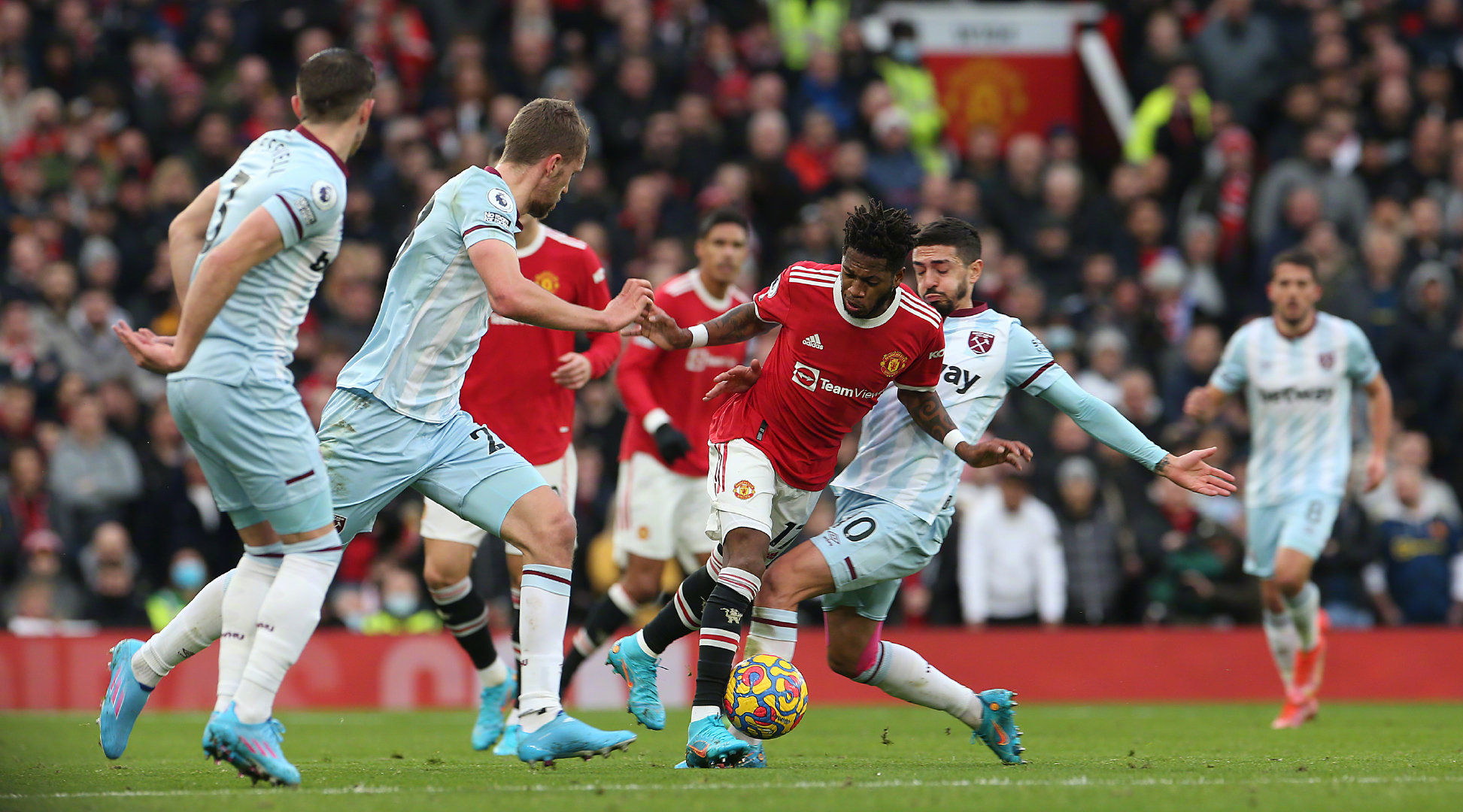 决赛并击败 决赛并击败